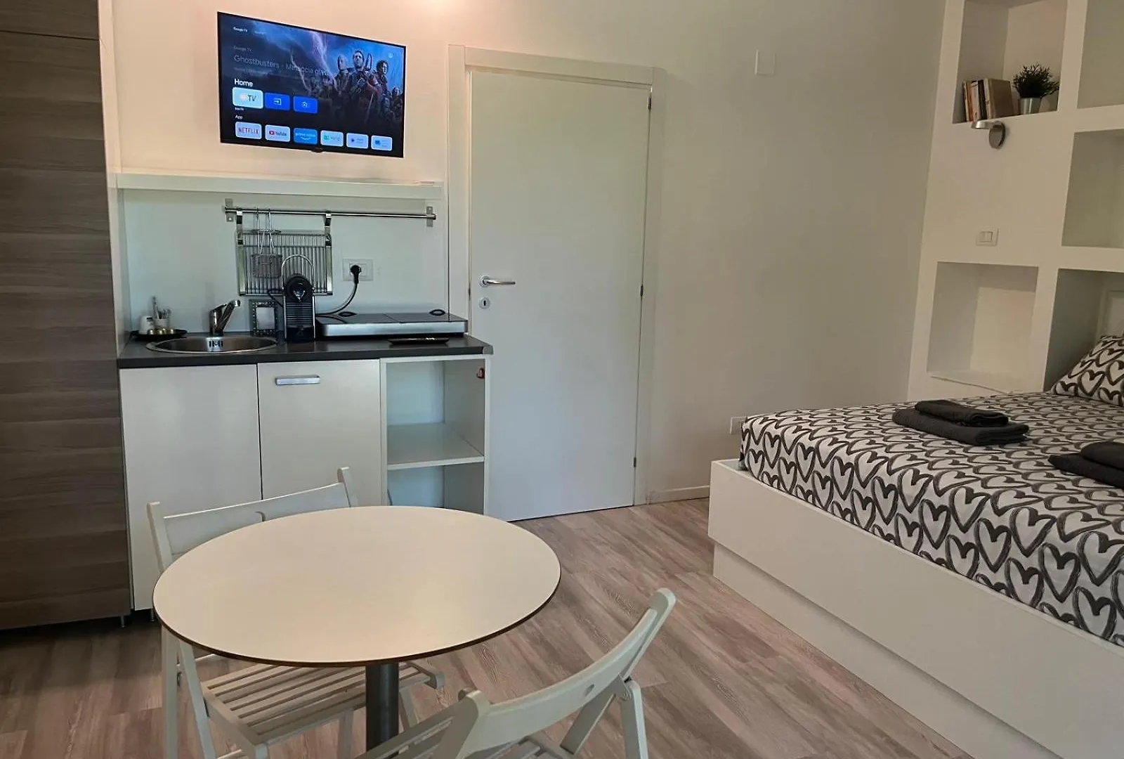 Bed&Breakfast Bbqueen Sandonato Policlinico Bed & Breakfast San Donato Milanese